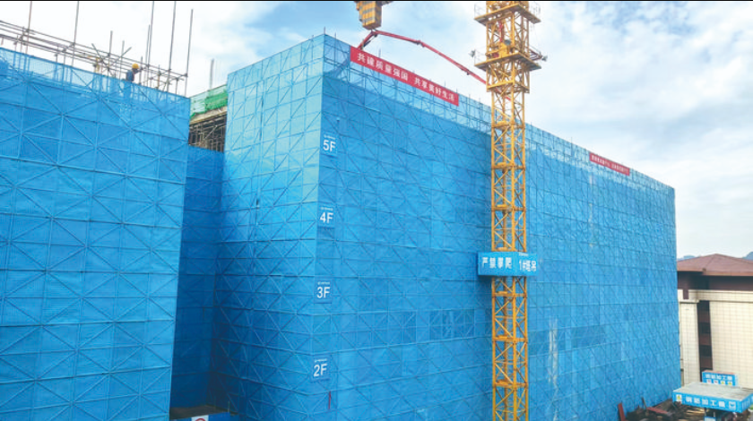 目全速推进 预计本月底主体封顶明年3月交付使用瓦力娱乐棋牌万州二中高峰校区 学生